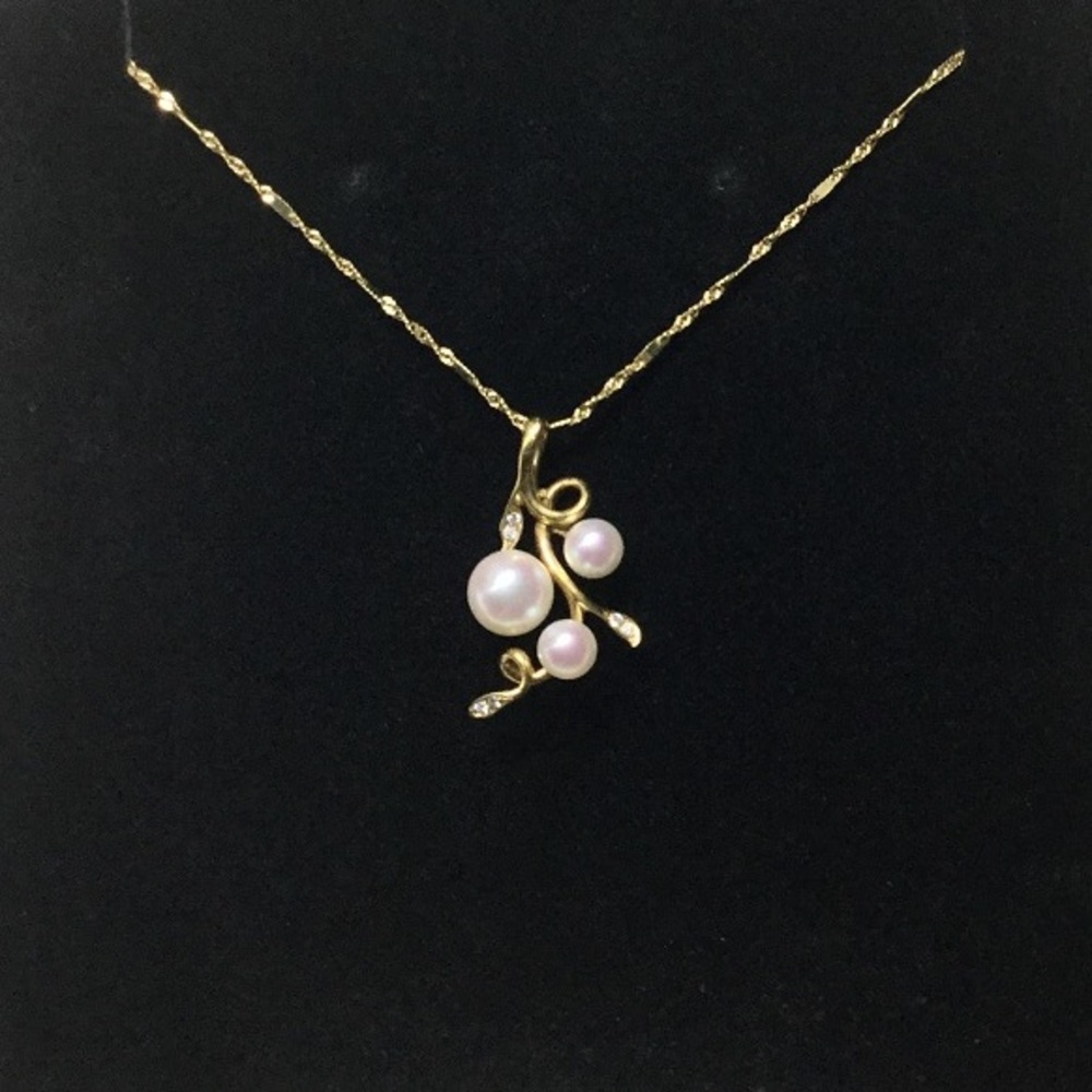 18K Gold and Akoya Pearl Diamond Pendant